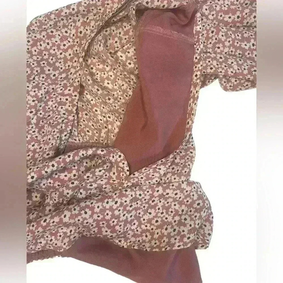 Abercrombie & Fitch Deep V-Neck Puffy Sleeves Size Small - Picture 6 of 8